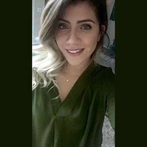 Meet your Posher, Desiree